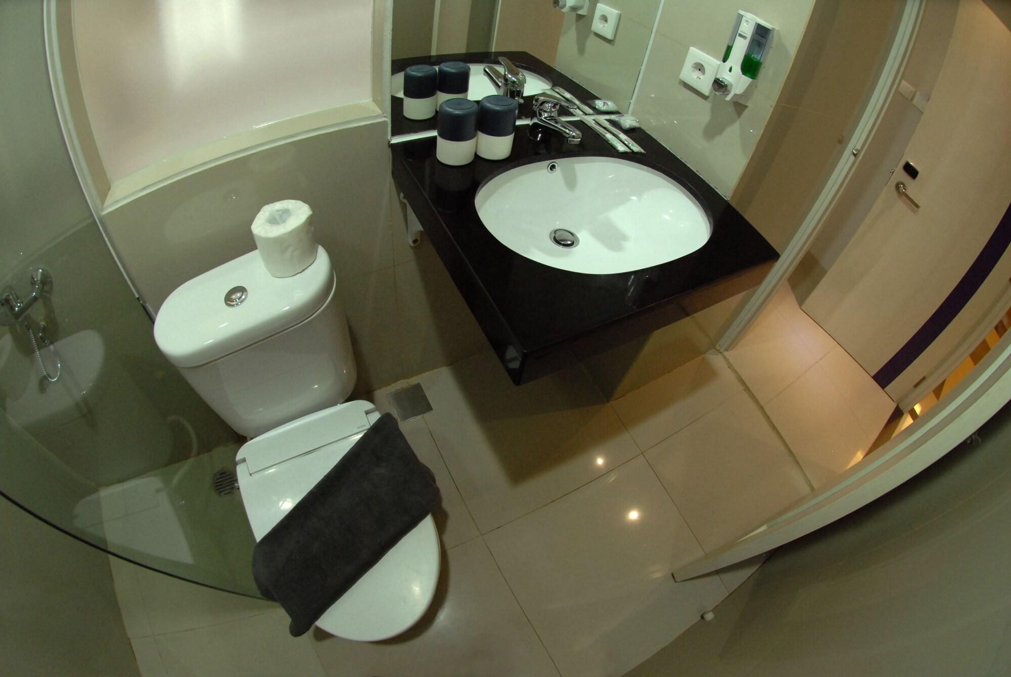 בנדונג Vio Hotel Veteran מראה חיצוני תמונה